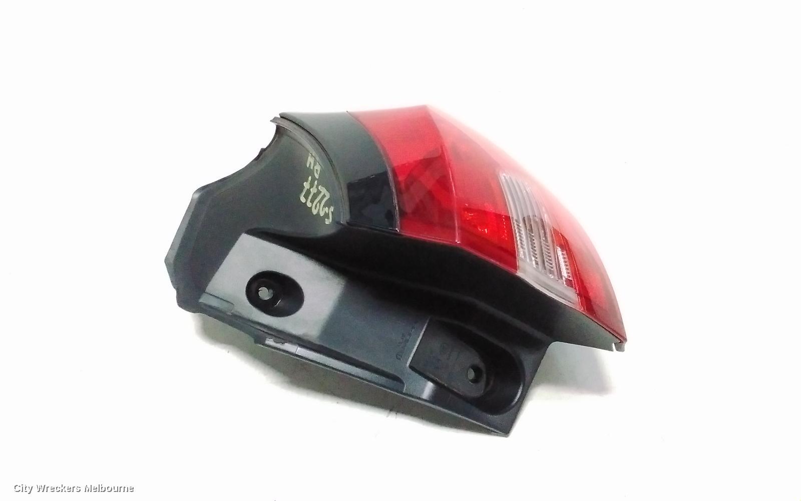 JEEP CHEROKEE RIGHT TAILLIGHT, KL, IN BODY, 02/2014 - 03/2018