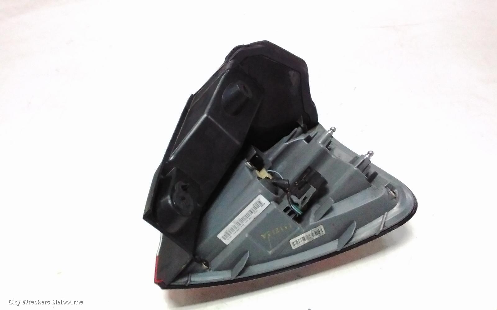 JEEP CHEROKEE LEFT TAILLIGHT, KL, IN BODY, 02/2014 - 03/2018