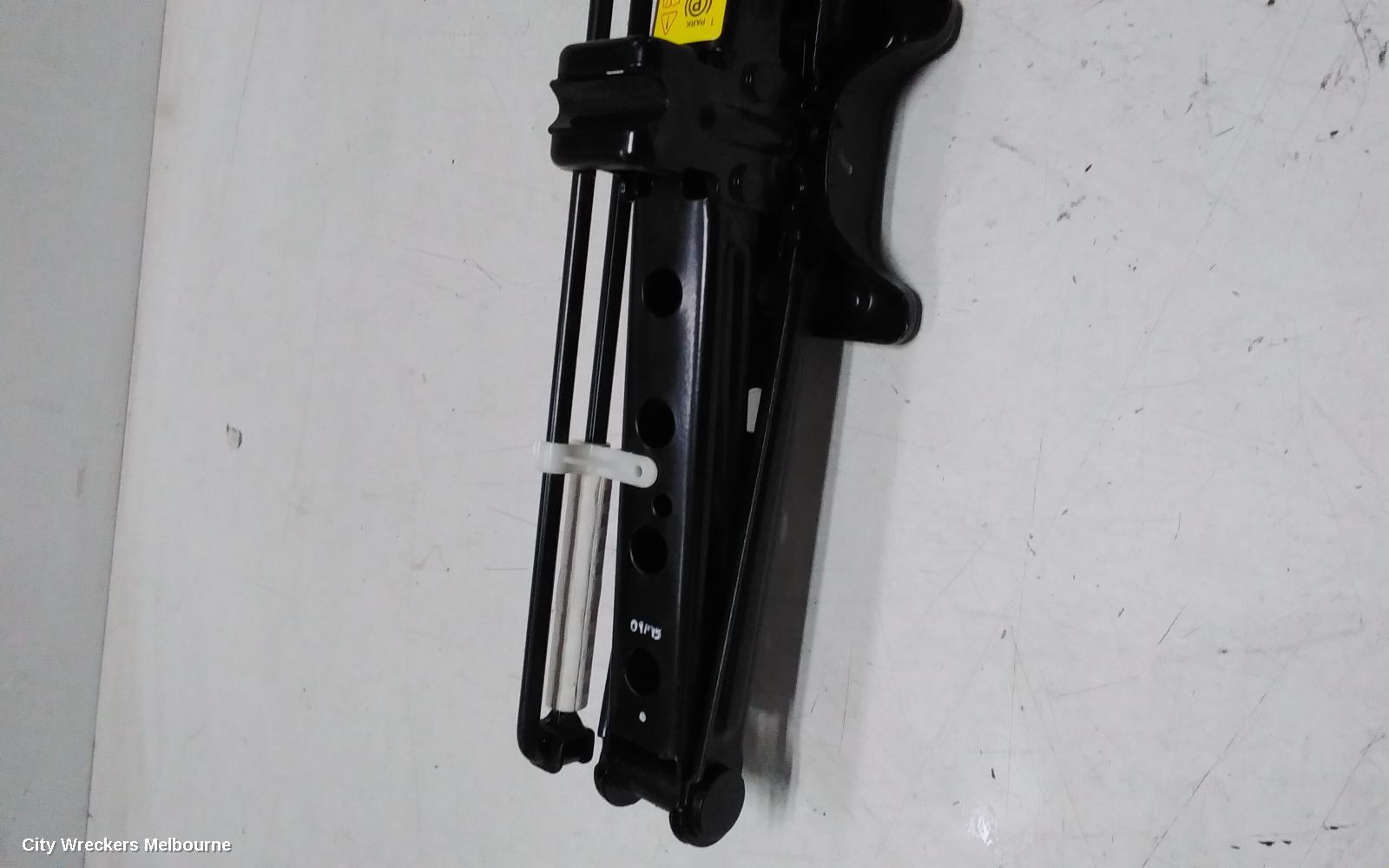 LAND ROVER RANGEROVER SPORT JACK/TOOL KIT, L494, 12/2013 - 04/2022
