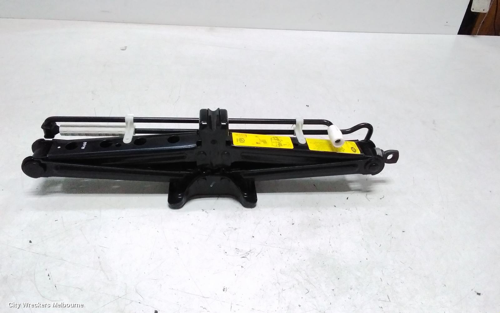 LAND ROVER RANGEROVER SPORT JACK/TOOL KIT, L494, 12/2013 - 04/2022
