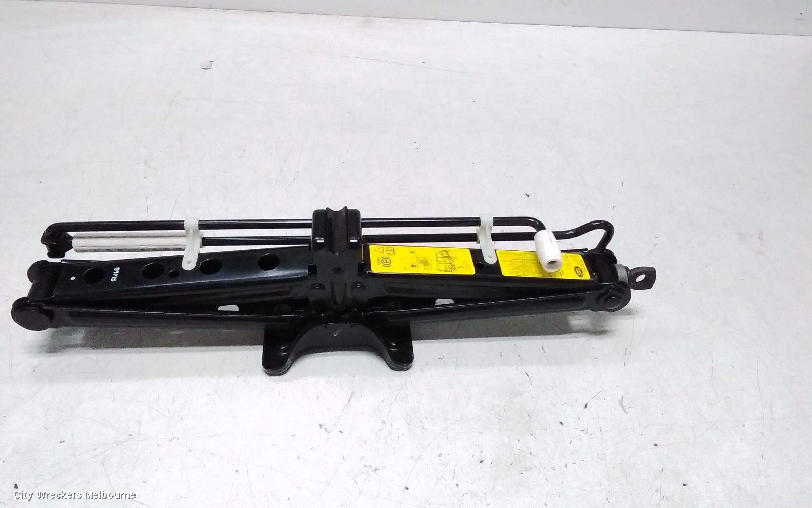 LAND ROVER RANGEROVER SPORT JACK/TOOL KIT, L494, 12/2013 - 04/2022