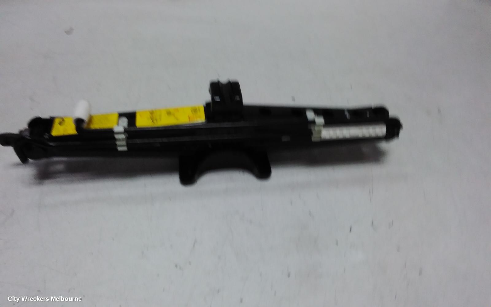 LAND ROVER RANGEROVER SPORT JACK/TOOL KIT, L494, 12/2013 - 04/2022