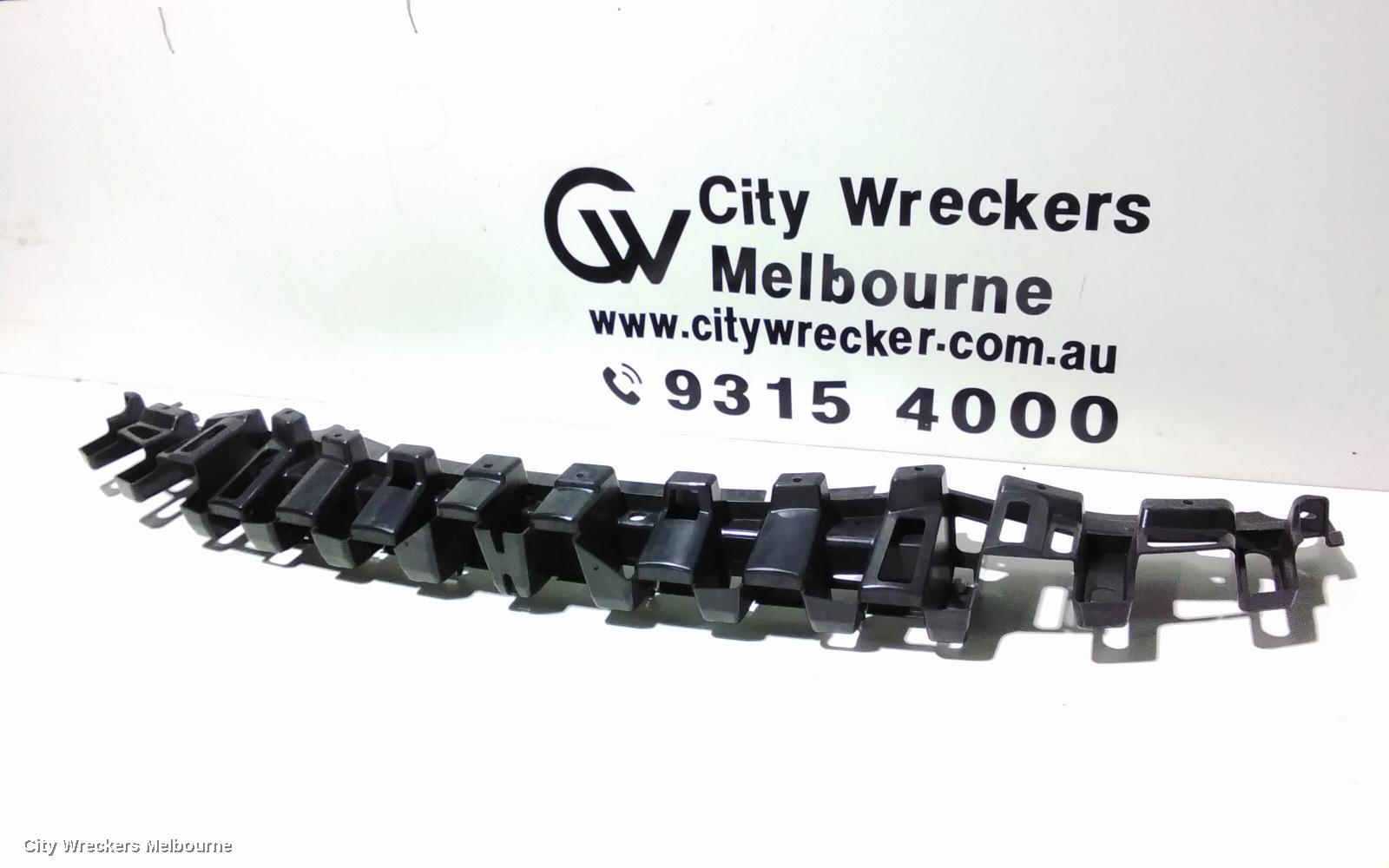 LAND ROVER RANGEROVER SPORT F/BAR REINFORC/BRACK, ENERGY ABSORBER, L494, 06/2013 - 10/2017
