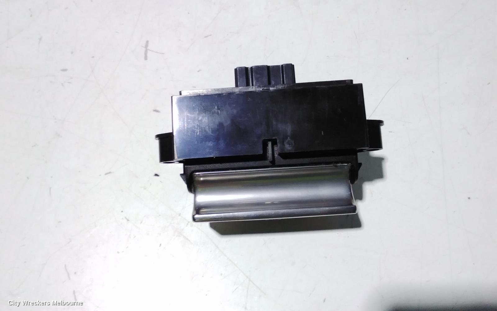 LAND ROVER RANGEROVER SPORT COMBINATION SWITCH, ELECT PARK SWITCH, L494, 06/2013 ONWARDS