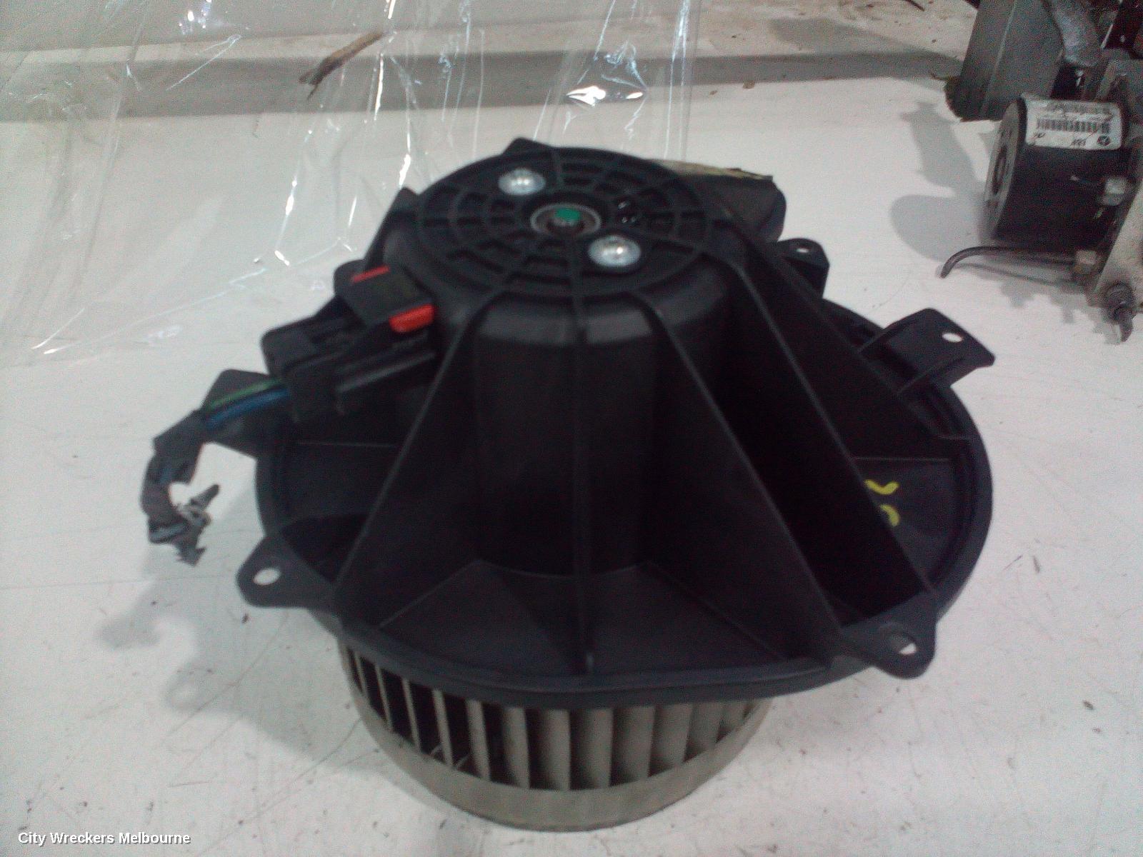 CHRYSLER 300C HEATER FAN MOTOR, 11/2005 - 12/2011