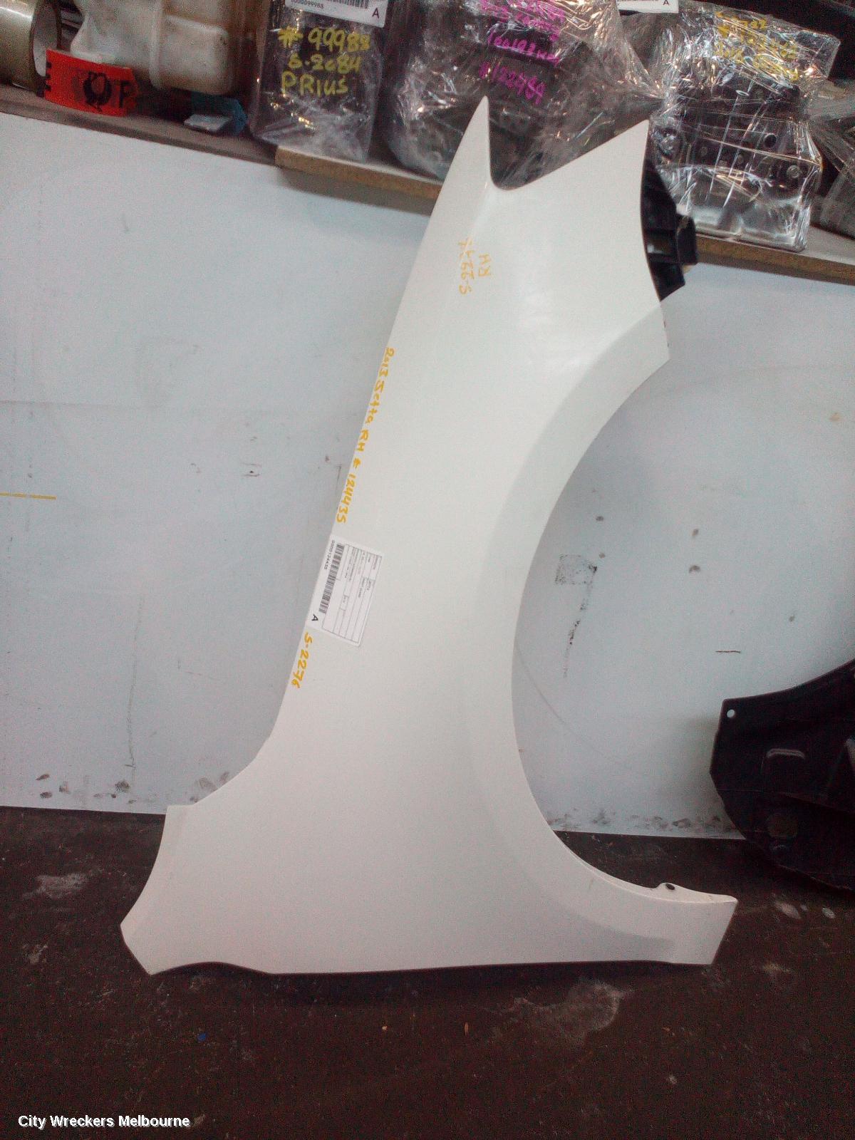 VOLKSWAGEN JETTA RIGHT GUARD, 1B, 02/2011 - 12/2017