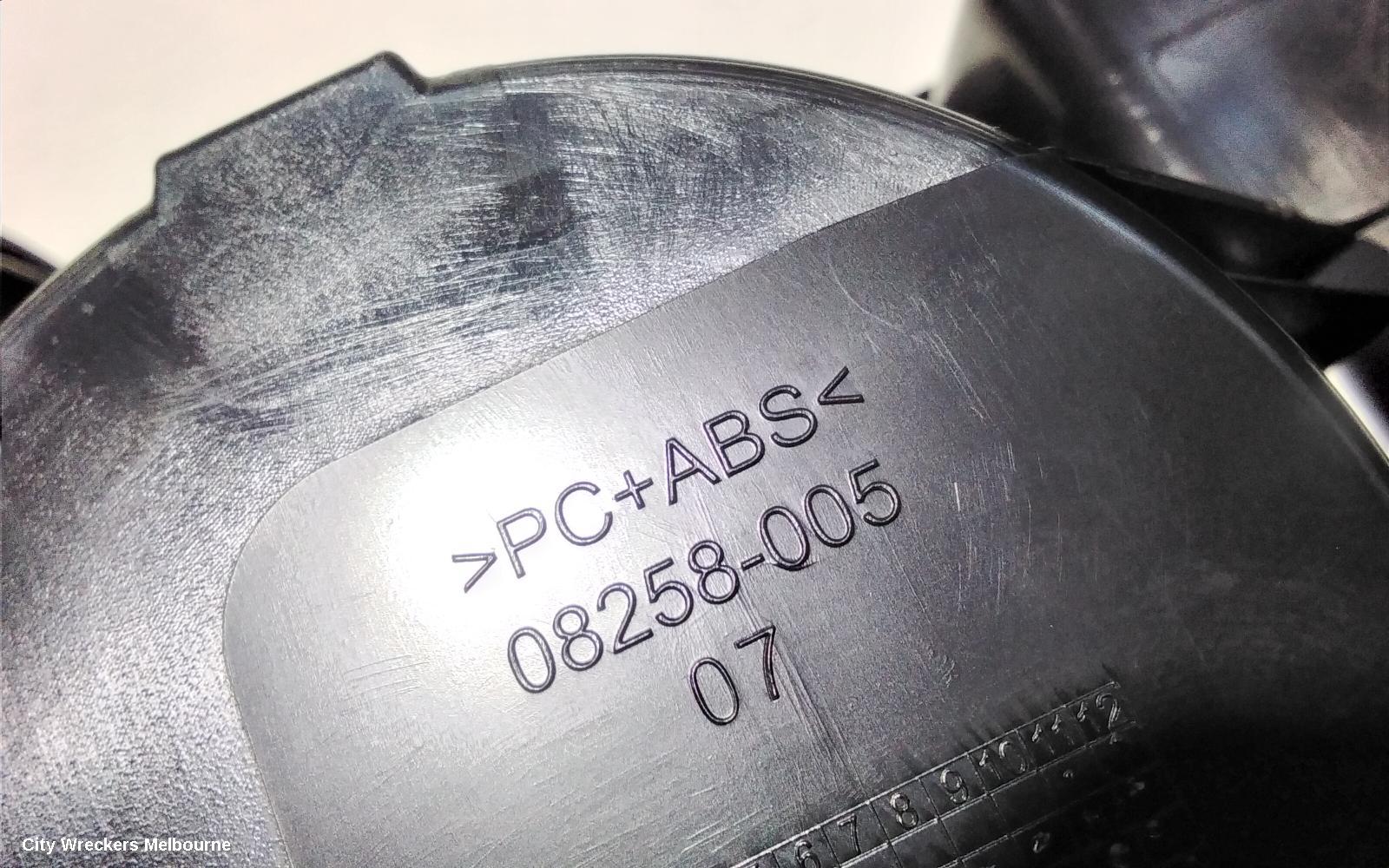 LAND ROVER RANGEROVER EVOQUE, L538, 11/2011 - 01/2019, CUP HOLDER: 103825