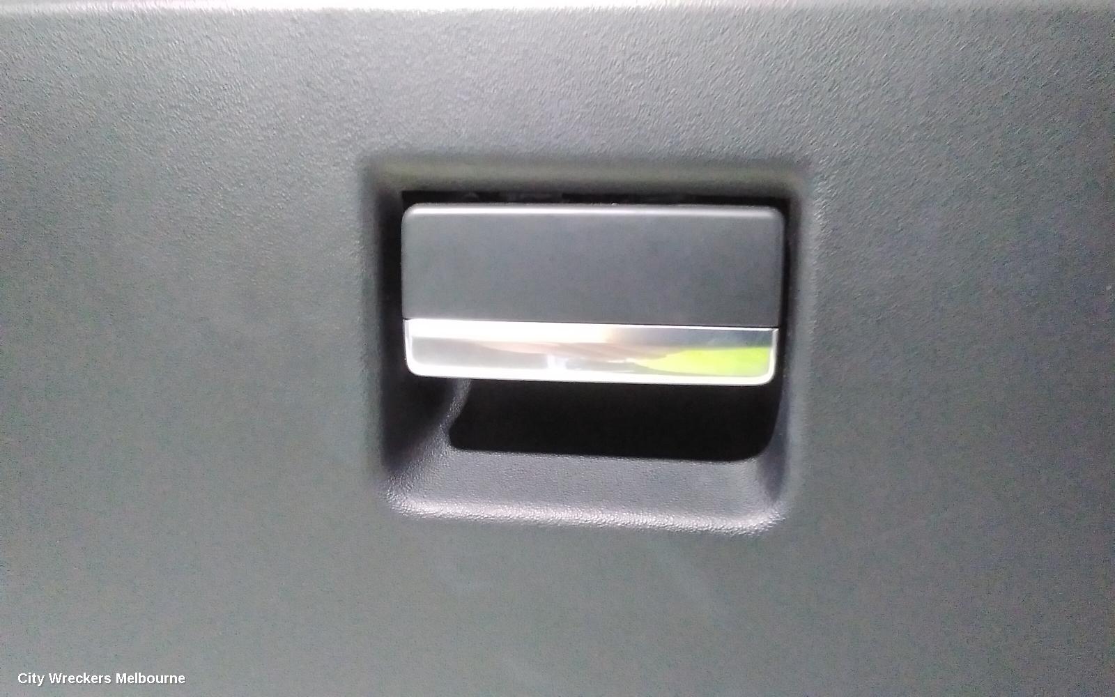 LAND ROVER RANGEROVER EVOQUE GLOVE BOX, L538, 11/2011 - 01/2019