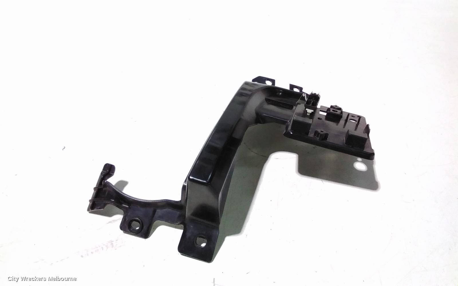 LAND ROVER RANGEROVER EVOQUE, L538, 11/2011 - 01/2019, RHR BAR BRAKET: 103843