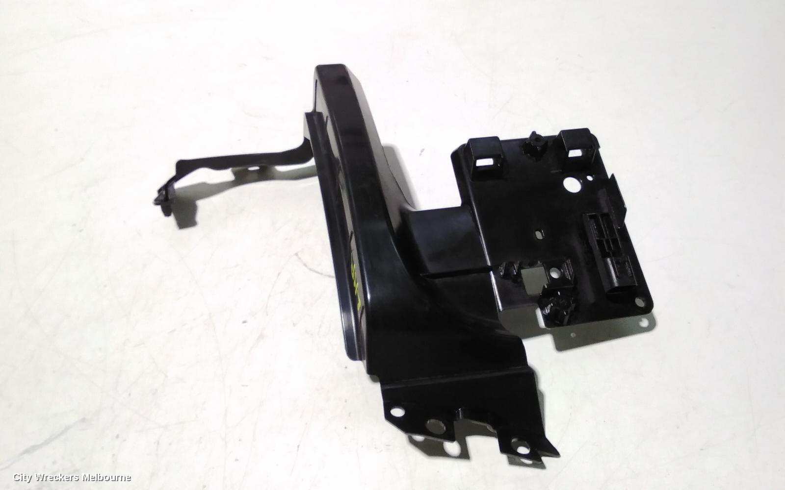 LAND ROVER RANGEROVER EVOQUE, L538, 11/2011 - 01/2019, LHR BAR BRAKET: 103844