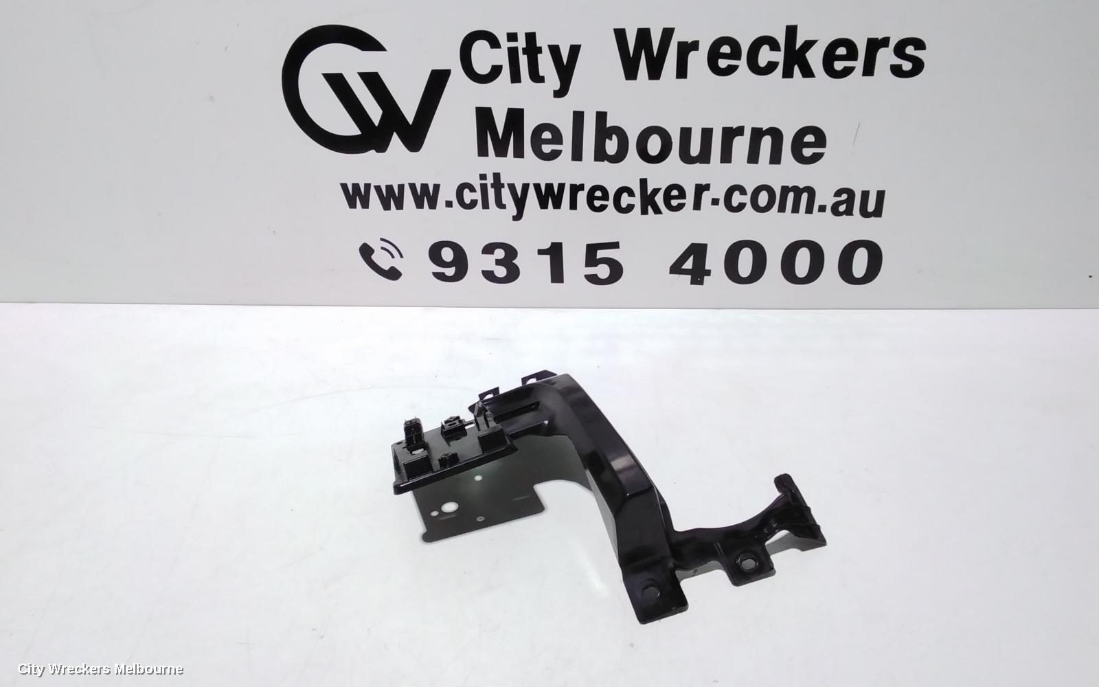 LAND ROVER RANGEROVER EVOQUE, L538, 11/2011 - 01/2019, LHR BAR BRAKET: 103844