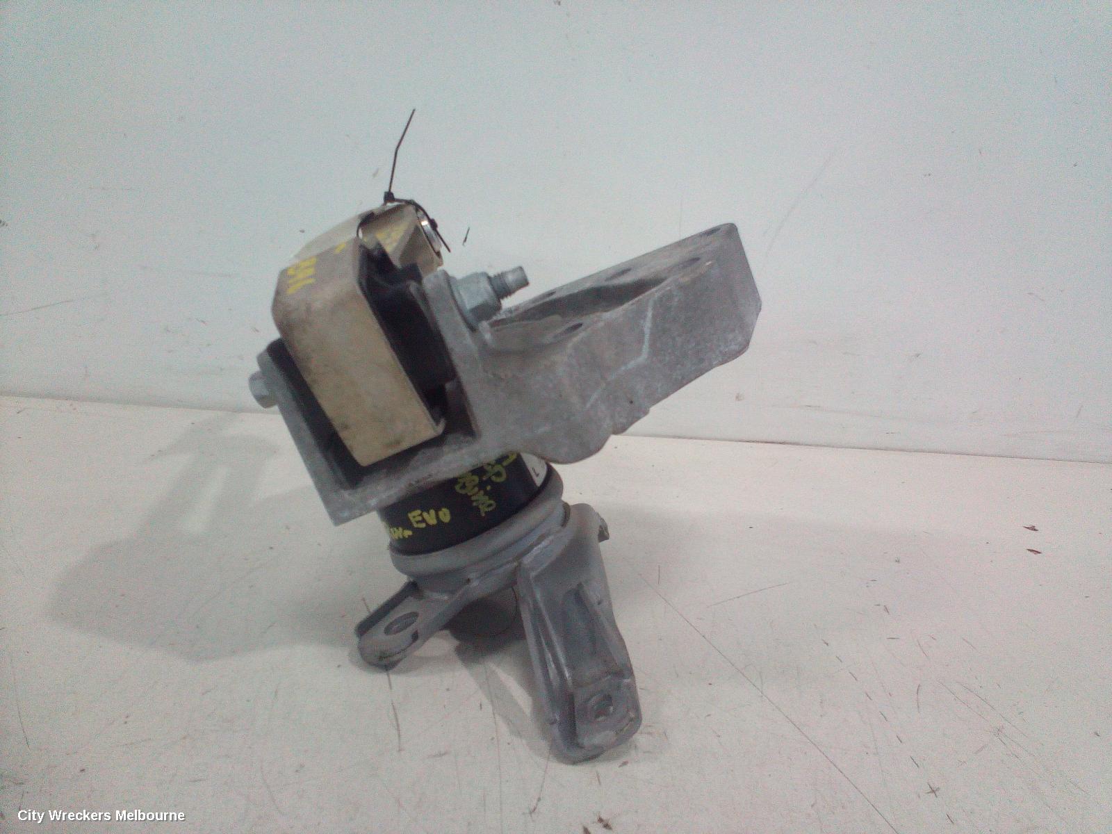 LAND ROVER RANGEROVER EVOQUE MOUNT, ENGINE MOUNT, DIESEL, 2.2, TURBO, L538, 11/2011 - 08/2015
