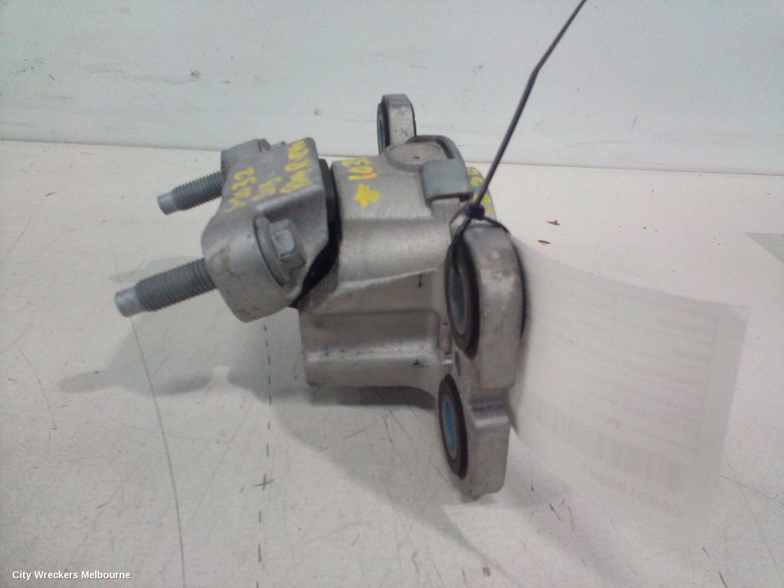 LAND ROVER RANGEROVER EVOQUE MOUNT, TRANSMISSION MOUNT, DIESEL, 2.2, TURBO, L538, 11/2011 - 08/2015