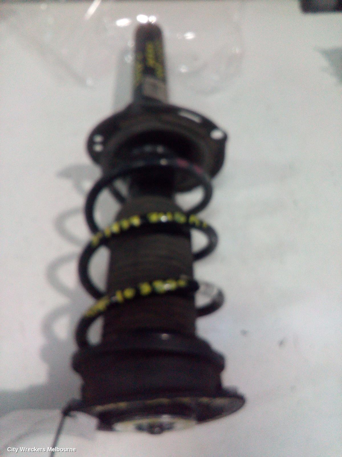 AUDI A3 RIGHT FRONT STRUT, 8V, 1.0/1.4, PETROL, 05/2013 - 10/2020