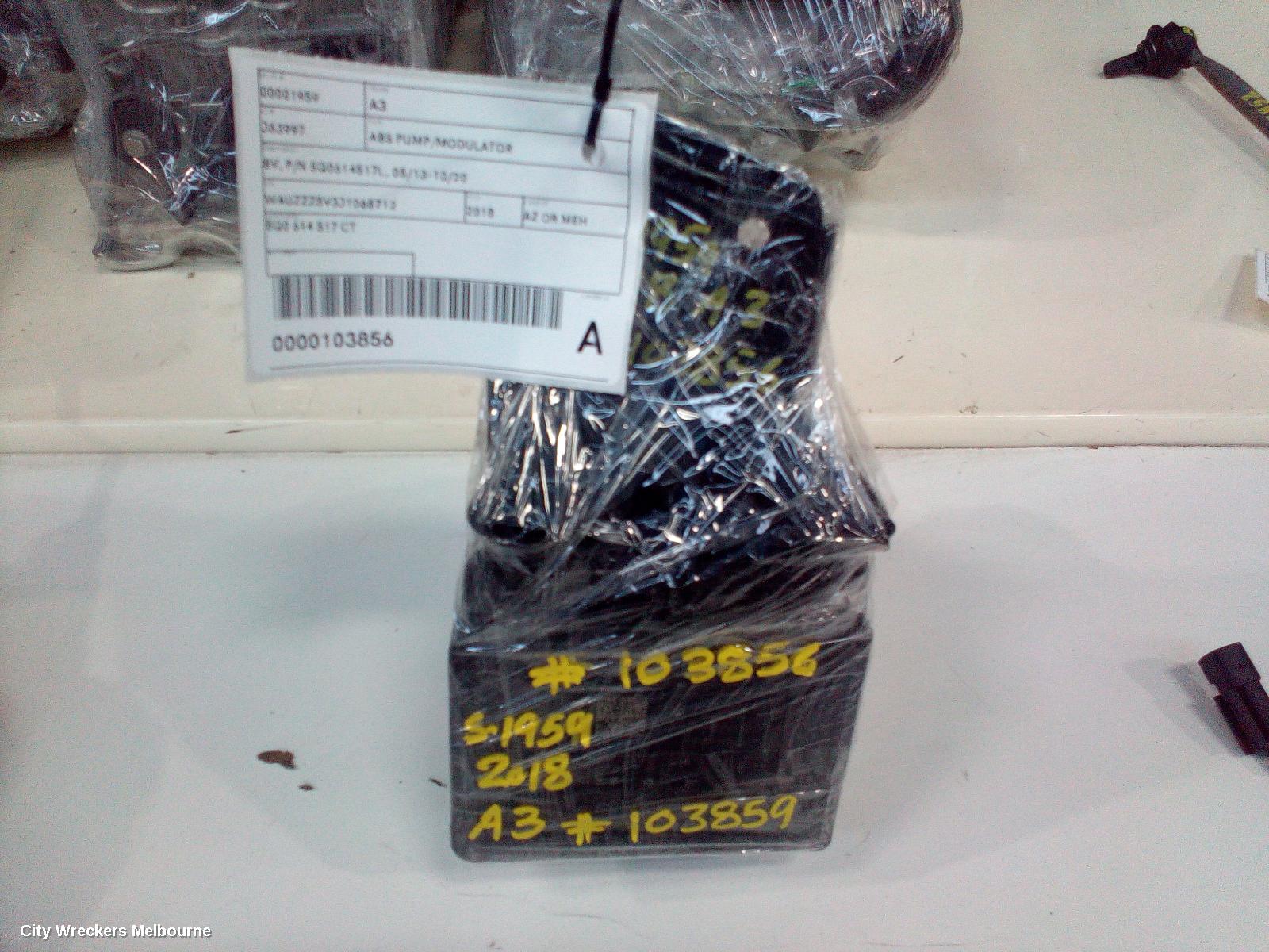 AUDI A3 ABS PUMP/MODULATOR, 8V, P/N 5Q0614517L, 05/2013 - 10/2020