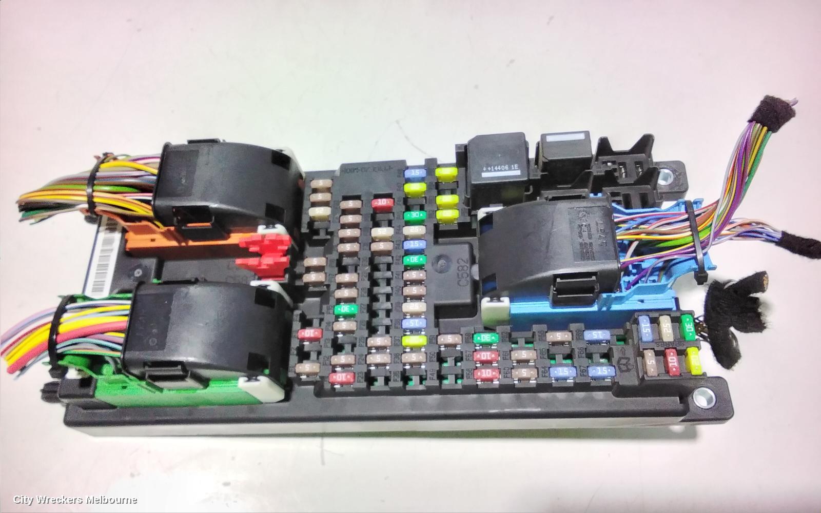 LAND ROVER RANGEROVER EVOQUE FUSE BOX, UNDER DASH, L538, 11/2011 - 01/2019