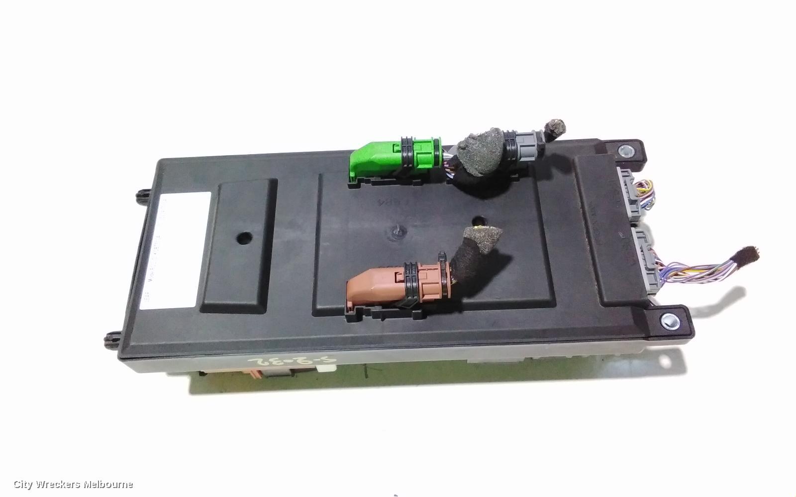 LAND ROVER RANGEROVER EVOQUE FUSE BOX, UNDER DASH, L538, 11/2011 - 01/2019