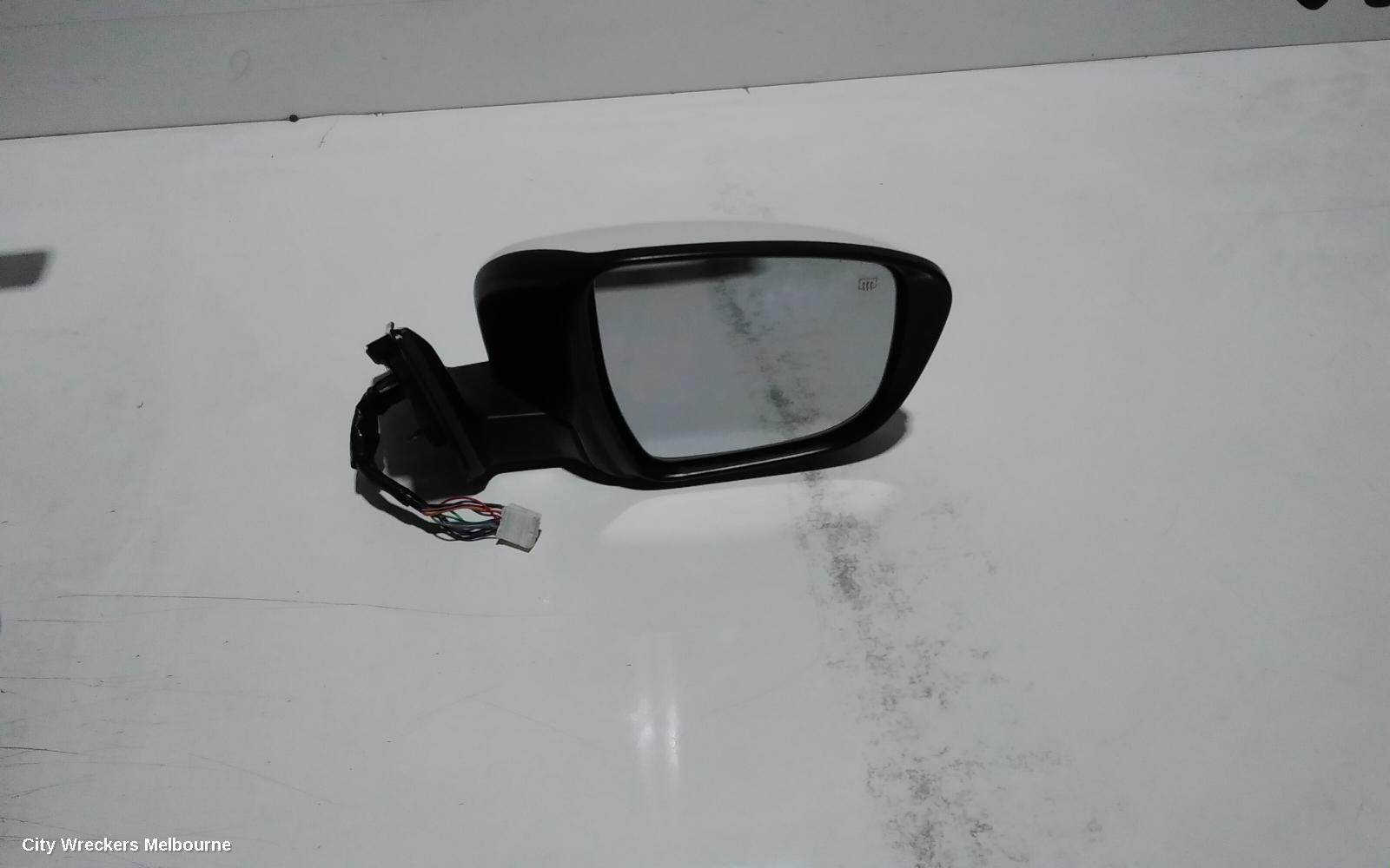NISSAN XTRAIL RIGHT DOOR MIRROR, T32, TL/TI/ST-L, W/ CAMERA TYPE, 02/2014 ONWARDS