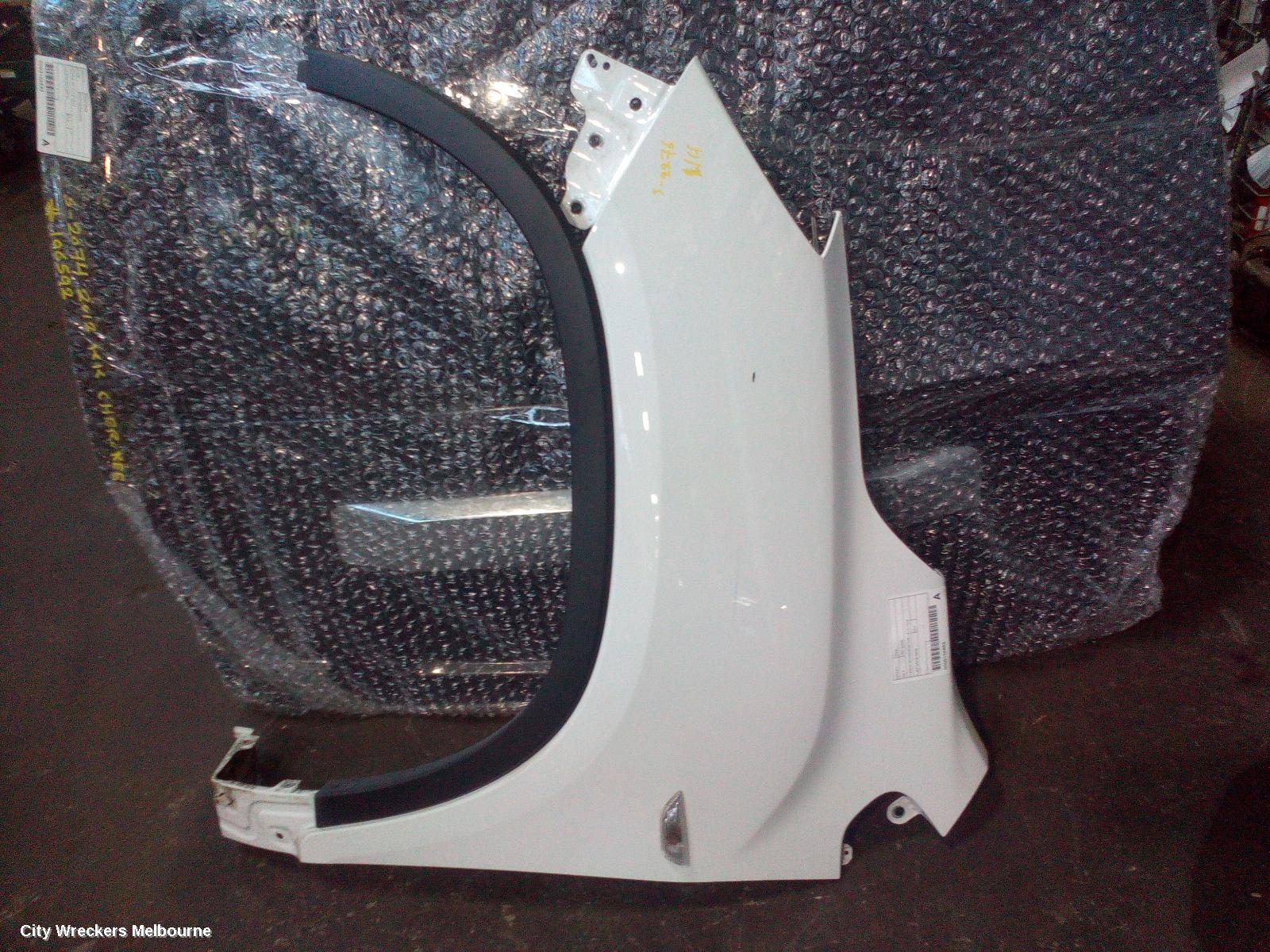 HOLDEN TRAX LEFT GUARD, TJ SERIES, W/ INDICATOR TYPE, 10/2016 - 12/2020