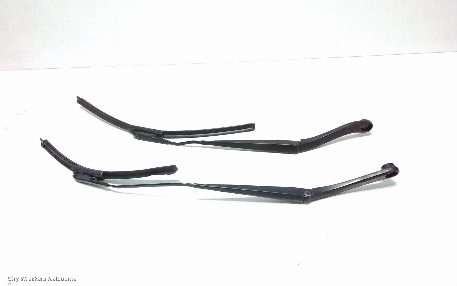 RENAULT KALEOS WIPER ARM, H45 09/2013 - 04/2016