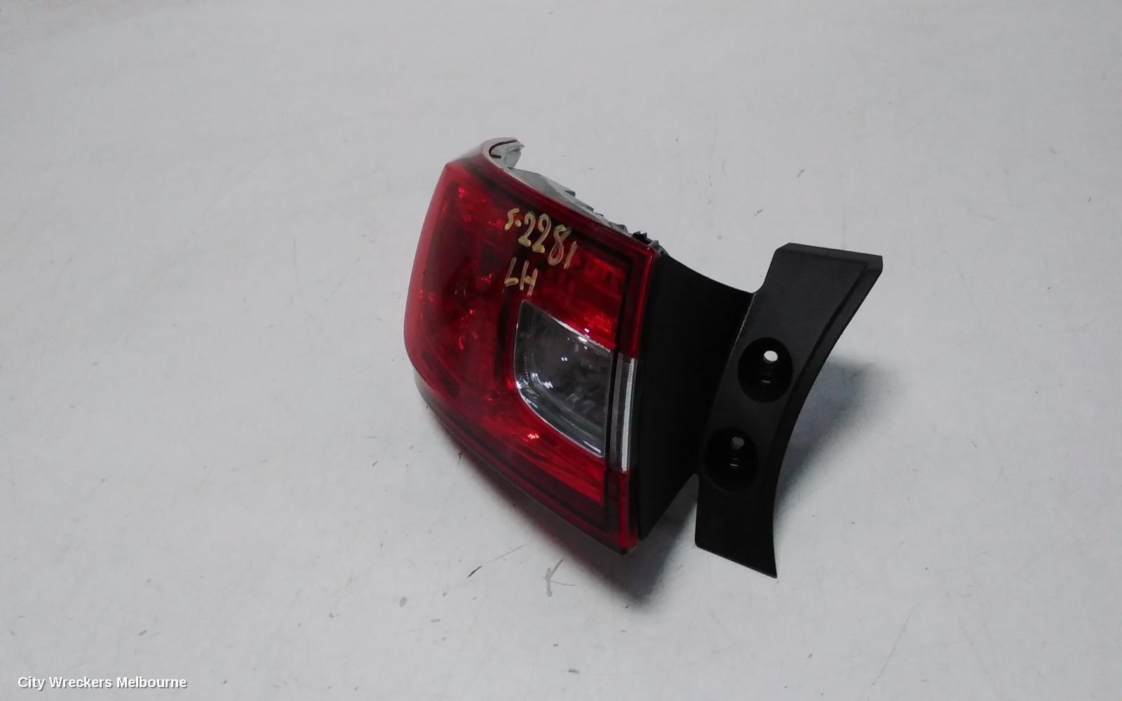 RENAULT CLIO LEFT TAILLIGHT, X98, 09/2013 - 07/2016