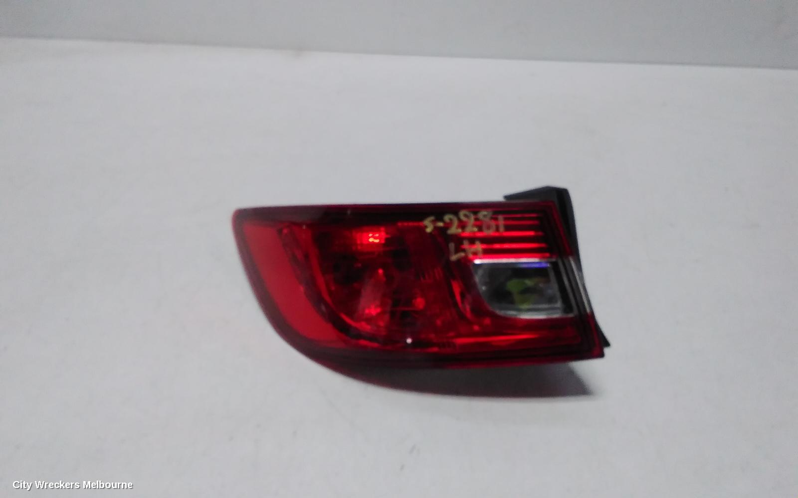 RENAULT CLIO LEFT TAILLIGHT, X98, 09/2013 - 07/2016