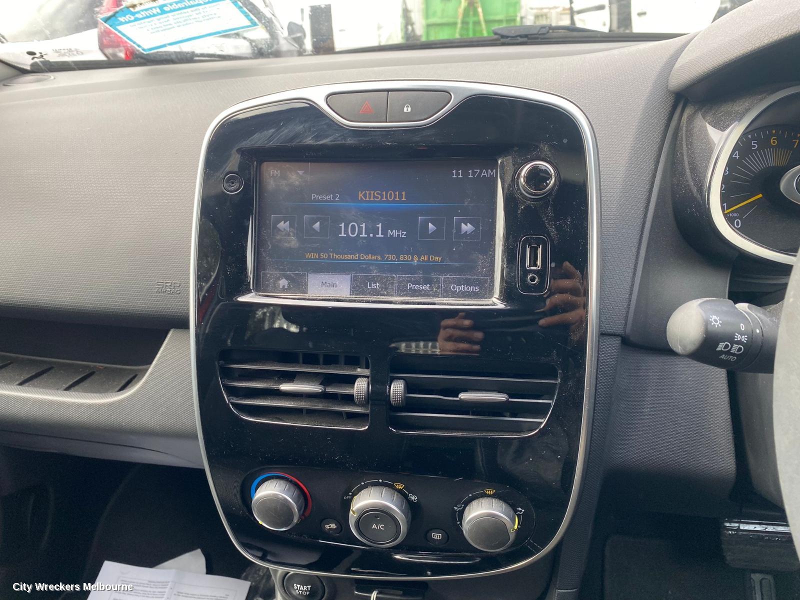 RENAULT CLIO RADIO/CD/DVD/SAT/TV, MEDIA NAV EVOLUTION (NAV0G2), X98, 09/2013 - 10/2019