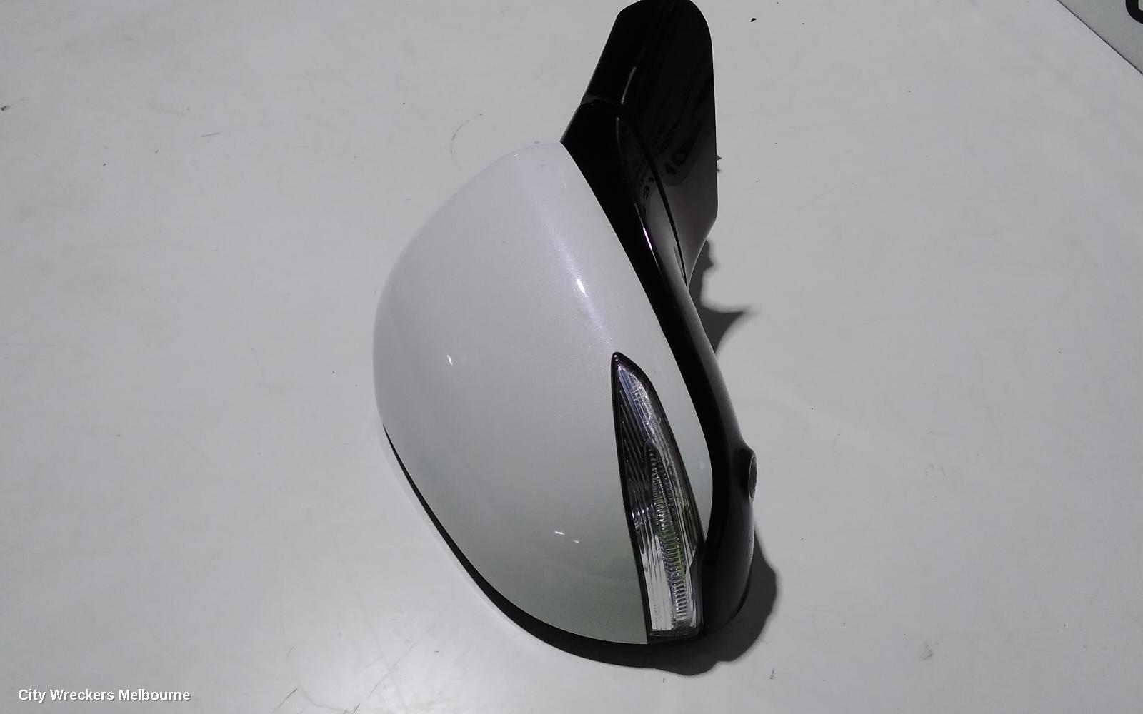 HYUNDAI SANTA FE RIGHT DOOR MIRROR, TM, POWER FOLD, W/ AUTO DIPPING TYPE, 10/2020 ONWARDS