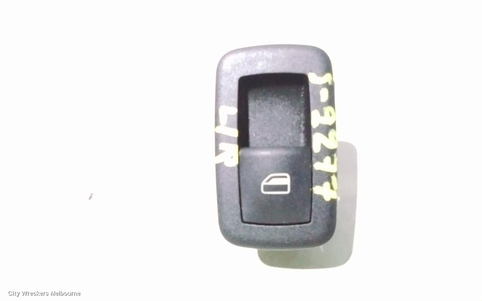 JEEP CHEROKEE PWR DR WIND SWITCH, LH REAR/RH REAR, KL, 02/2014 - 11/2022