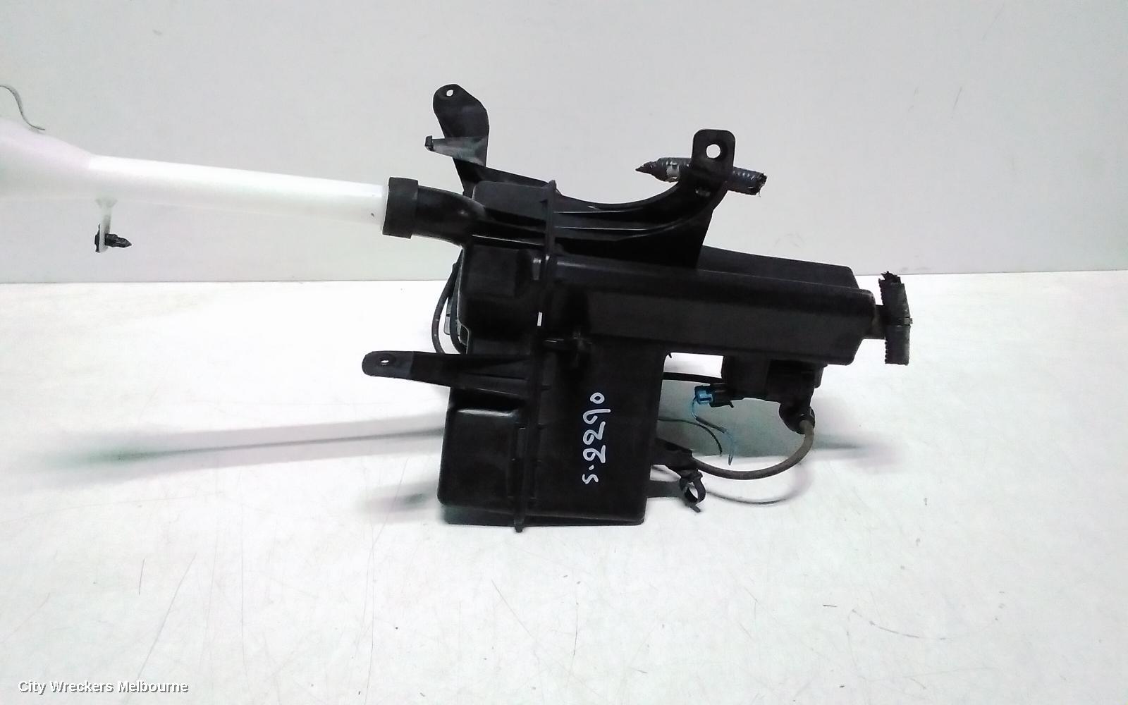 NISSAN PATHFINDER WASHER BOTTLE, R52, 06/2013 - 04/2021