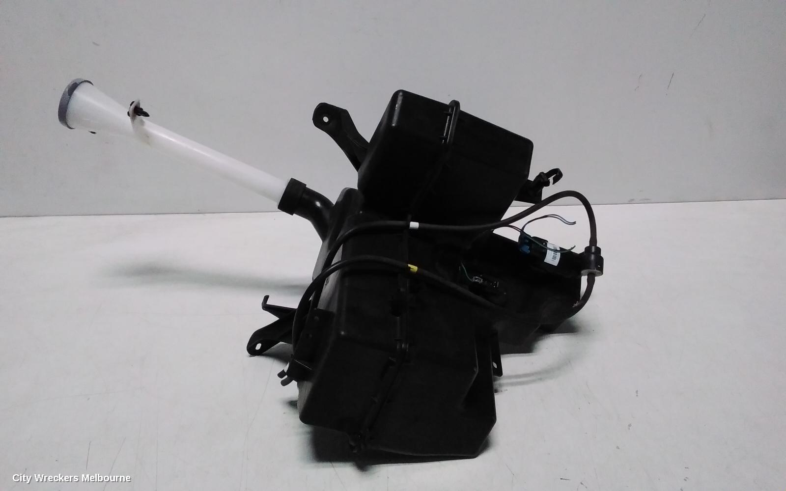 NISSAN PATHFINDER WASHER BOTTLE, R52, 06/2013 - 04/2021