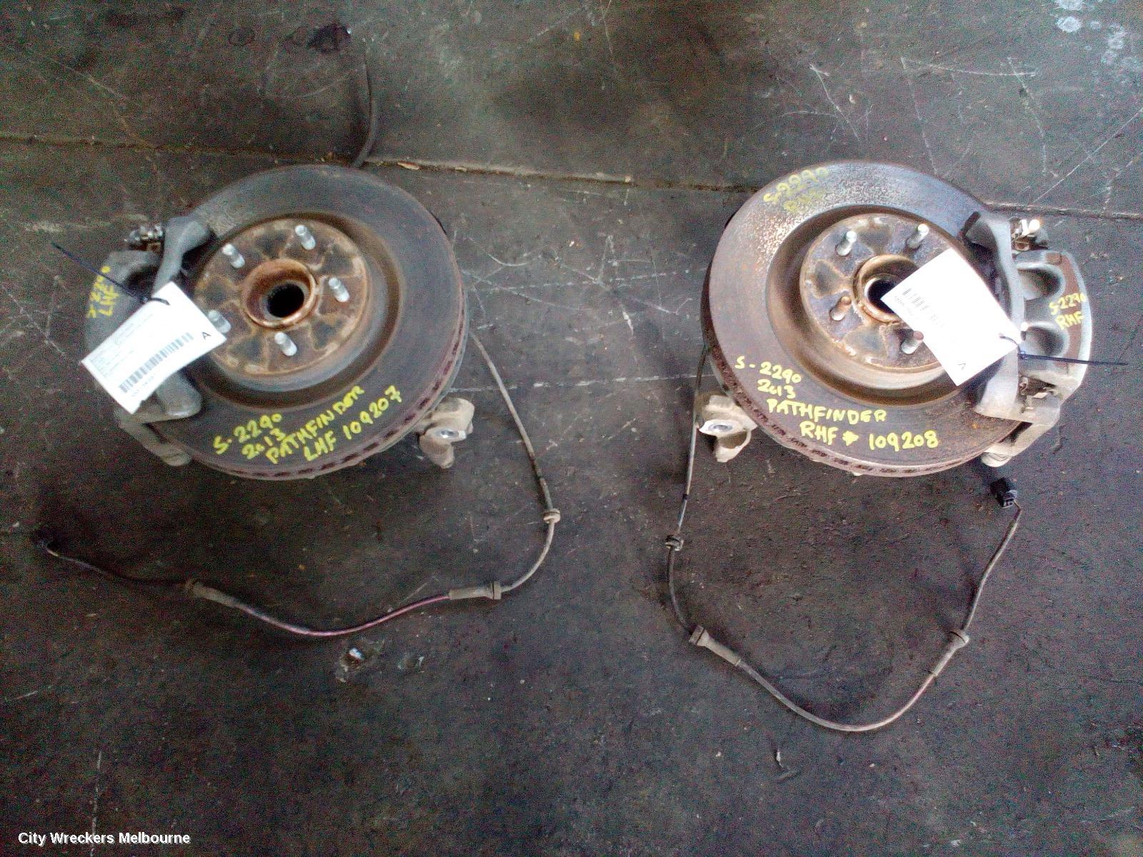 NISSAN PATHFINDER LEFT FRONT HUB ASSEMBLY, R52, 06/2013 - 04/2021