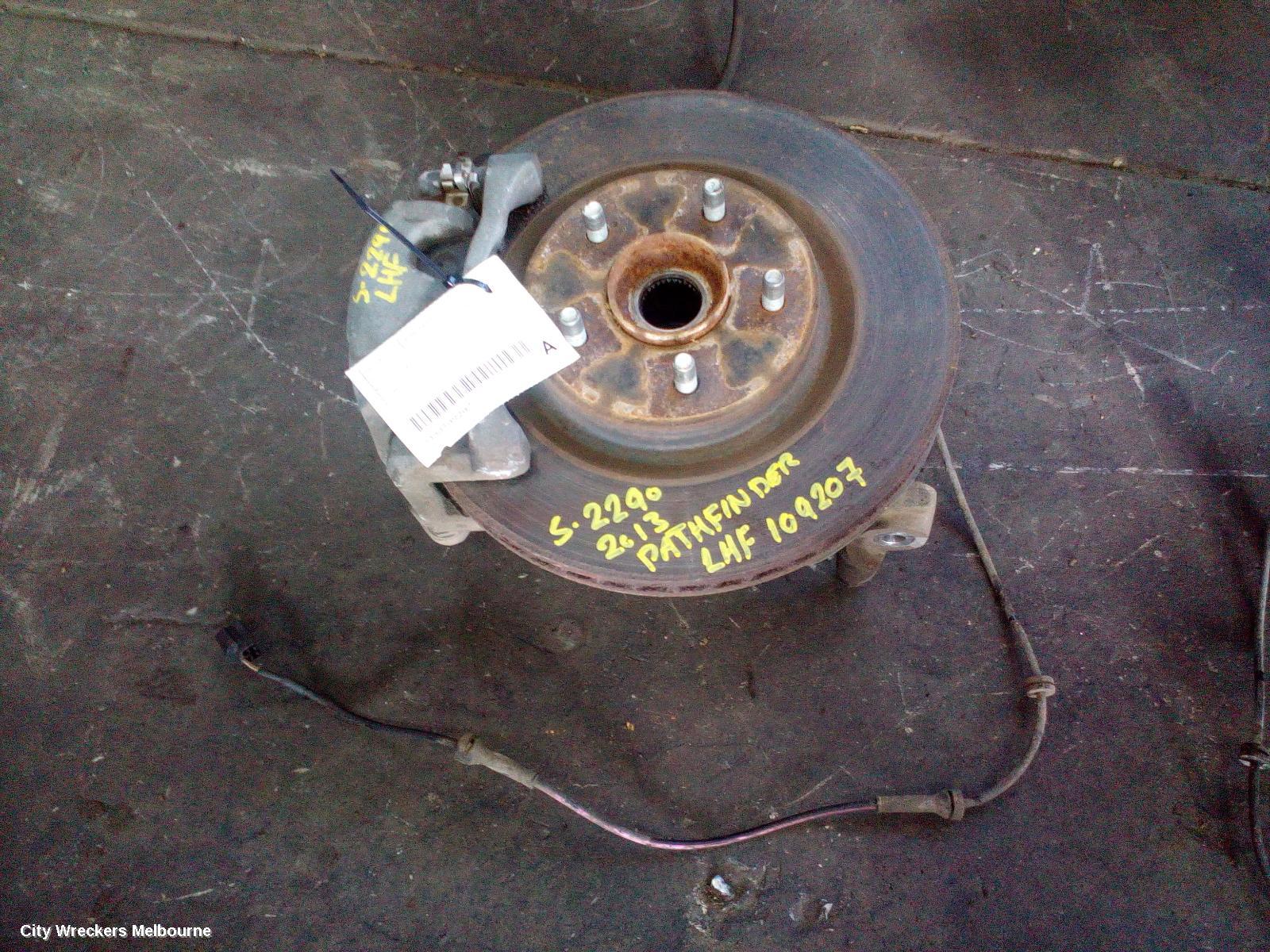 NISSAN PATHFINDER LEFT FRONT HUB ASSEMBLY, R52, 06/2013 - 04/2021