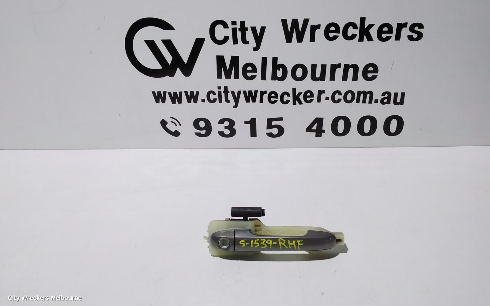 KIA CERATO DOOR HANDLE, OUTER, RH FRONT, COLOUR CODED, TD, 10/2008 - 03/2013