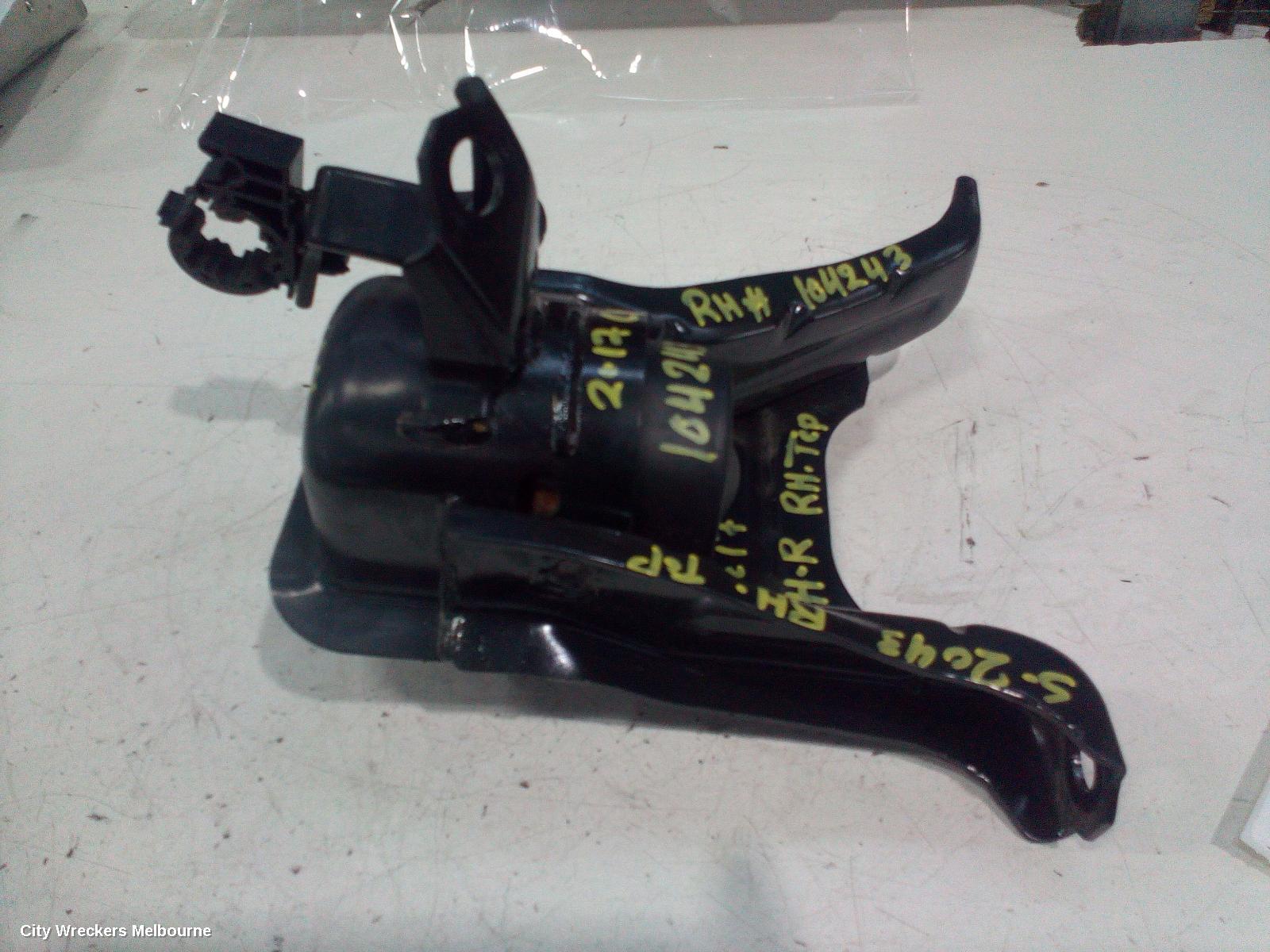 TOYOTA C-HR MOUNT, GEN 1, 12/2016 - 09/2023