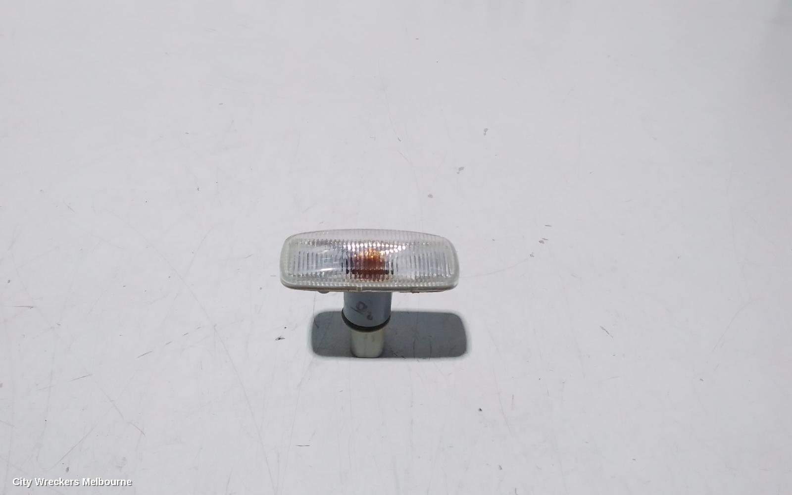 JEEP CHEROKEE LEFT INDICATOR/FOG/SIDE, GUARD FLASHER (REPEATER), KK, 11/2007 - 10/2012
