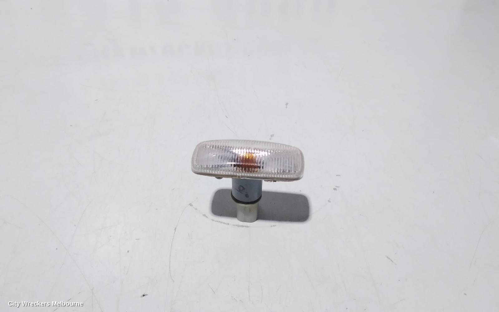 JEEP CHEROKEE LEFT INDICATOR/FOG/SIDE, GUARD FLASHER (REPEATER), KK, 11/2007 - 10/2012