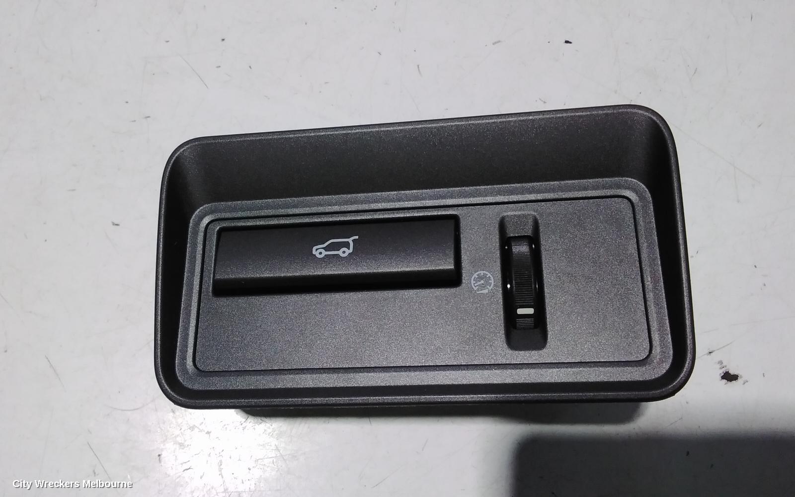 LAND ROVER RANGEROVER EVOQUE BATTERY TRAY, L538, 11/2011 - 01/2019