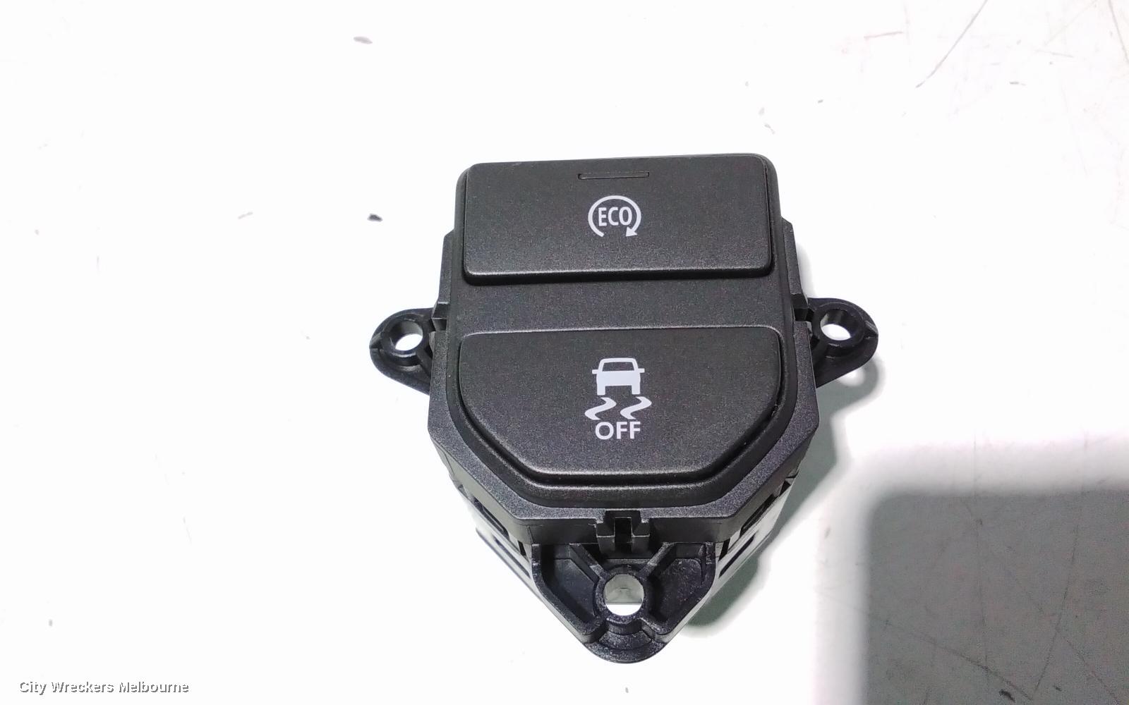 LAND ROVER RANGEROVER EVOQUE BATTERY TRAY, L538, 11/2011 - 01/2019