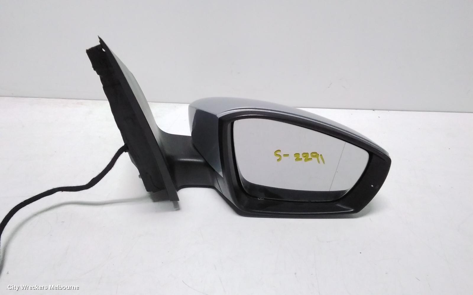 VOLKSWAGEN POLO RIGHT DOOR MIRROR, 6R, HEATED TYPE, 05/2010 - 05/2014