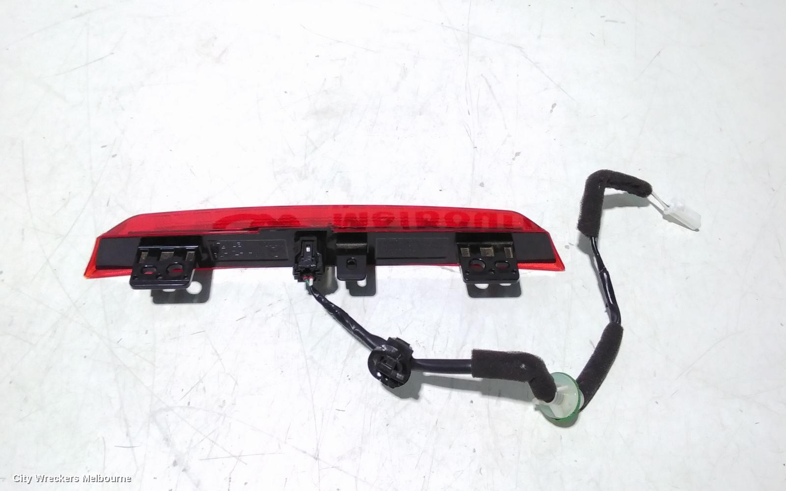 MAZDA CX3 HIGH LEVEL STOPLIGHT, DK, 03/2015 ONWARDS