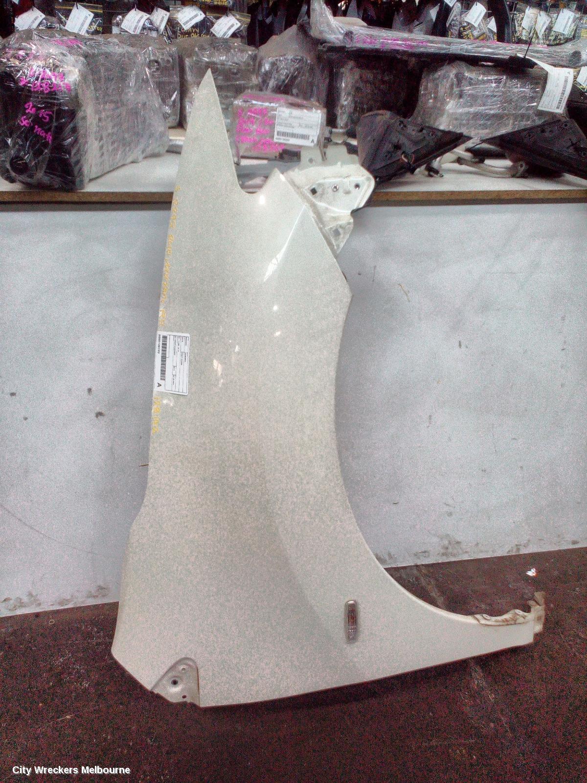 NISSAN MURANO RIGHT GUARD, Z51, 12/2008 - 12/2014
