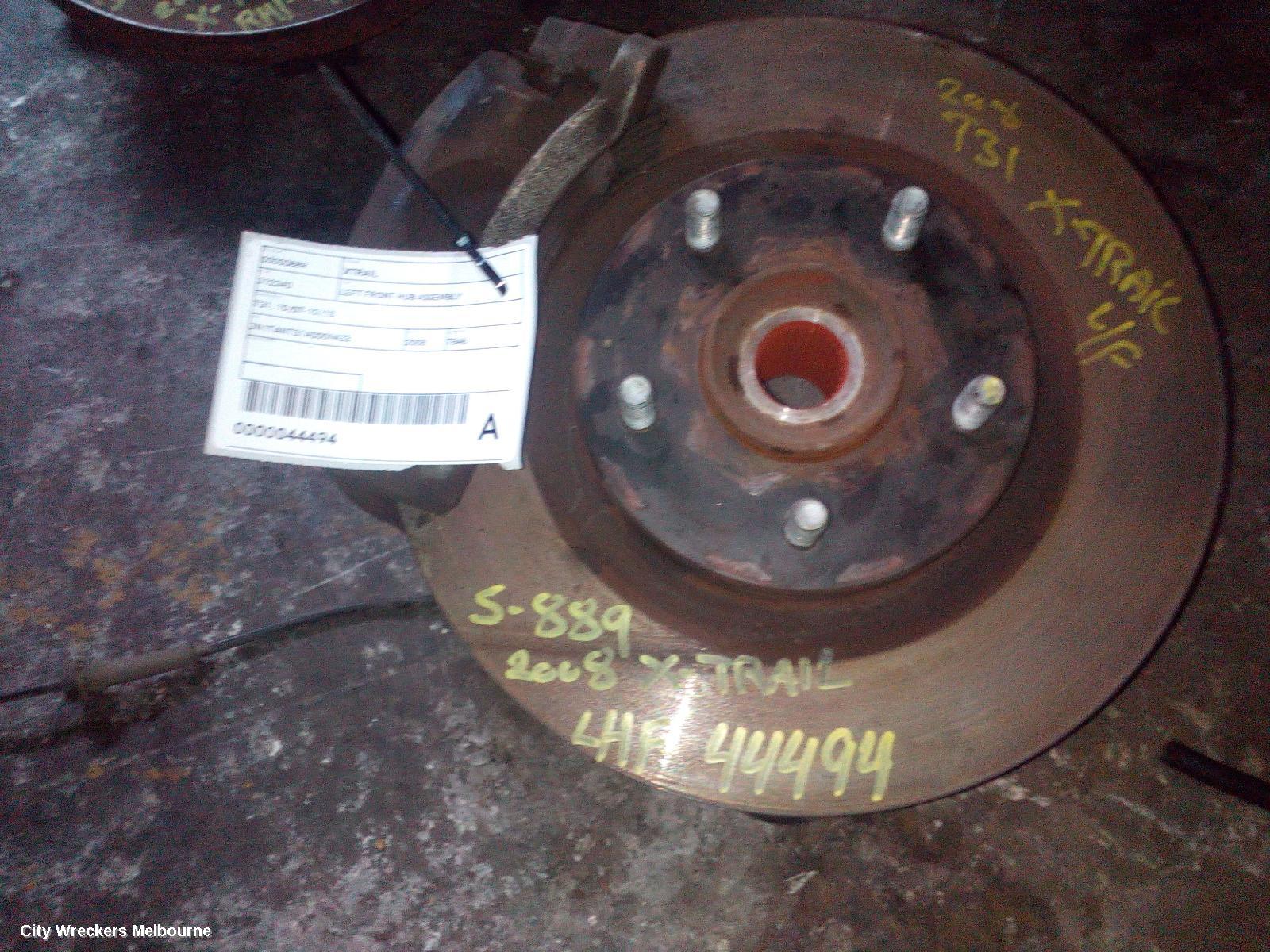 NISSAN XTRAIL LEFT FRONT HUB ASSEMBLY, T31, 10/2007 - 12/2013