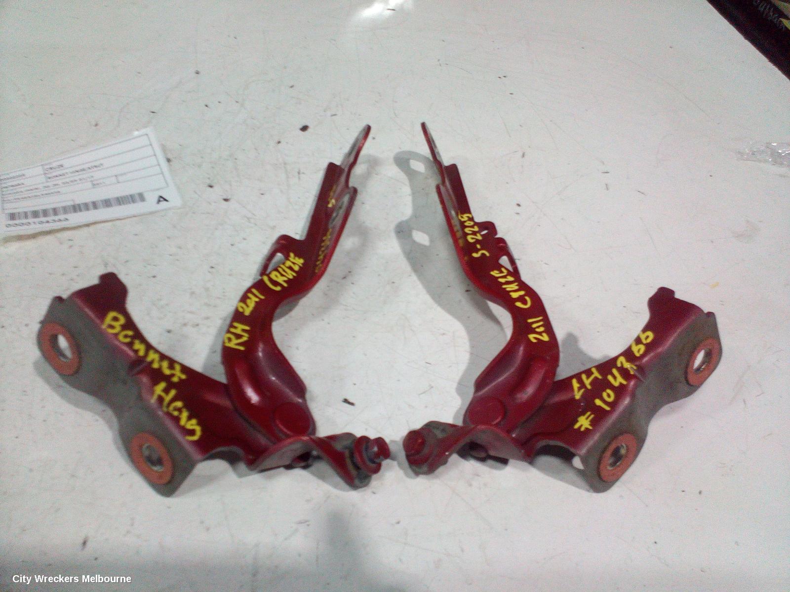 HOLDEN CRUZE BONNET HINGE/STRUT, HINGES (PAIR), JG-JH, 03/2009 - 01/2017
