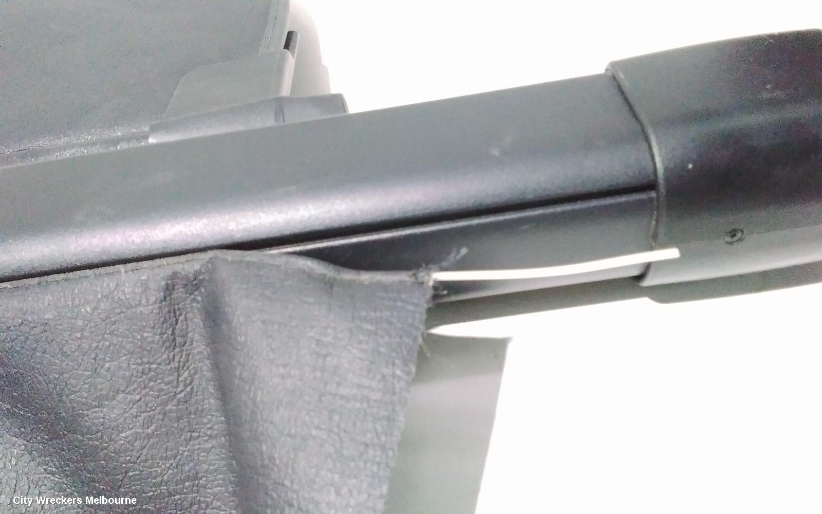 JEEP CHEROKEE PARCEL SHELF CARGO BLIND, CARGO BLIND, KL, 02/2014 - 11/2022