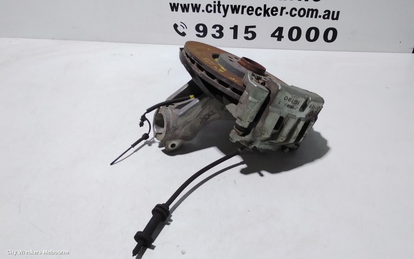 JEEP CHEROKEE LEFT FRONT HUB ASSEMBLY, KL, STANDARD TYPE, 4WD, 02/2014 - 03/2018