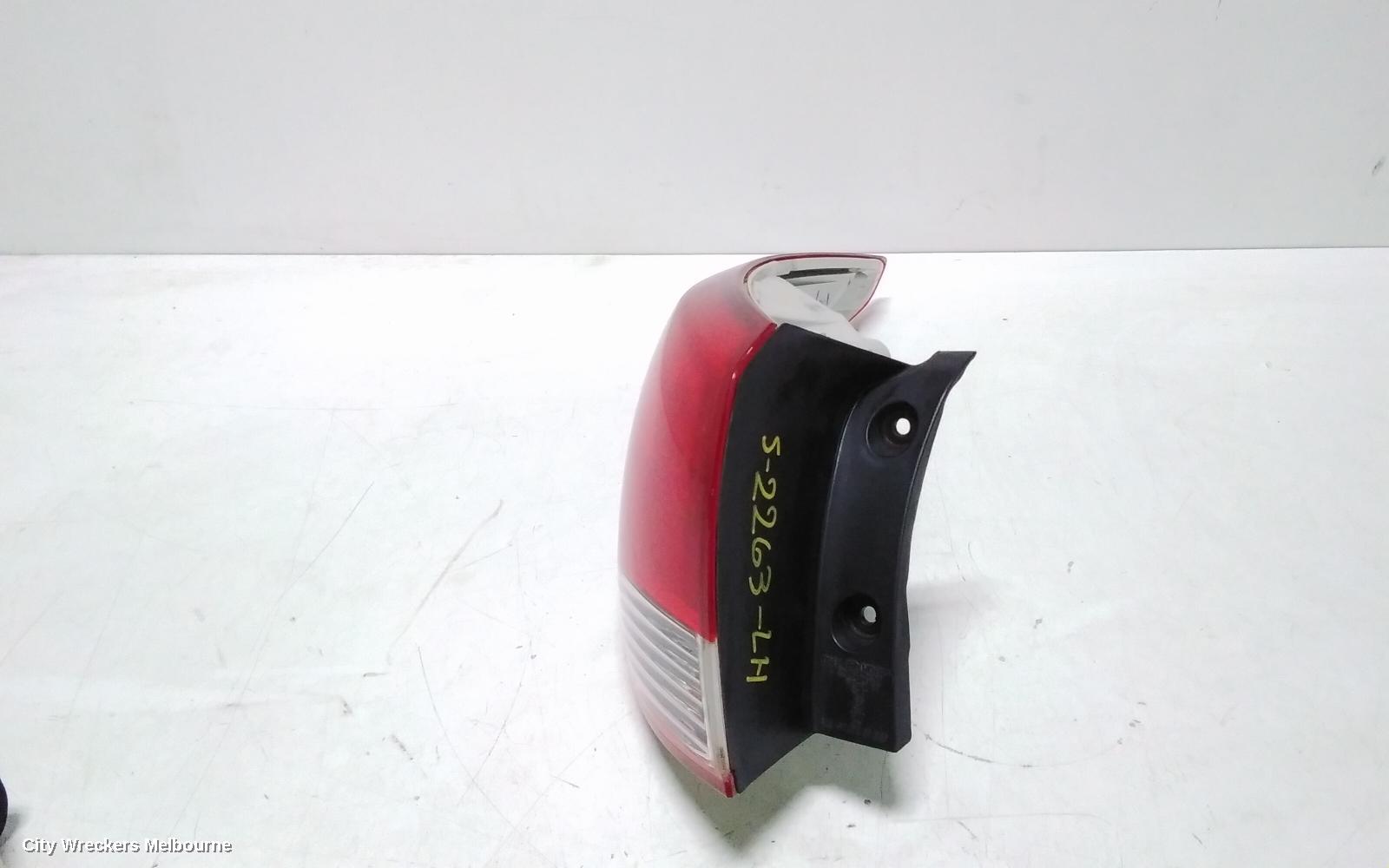 HYUNDAI IX35 LEFT TAILLIGHT, LM SERIES (VIN KMHJ), IN BODY, 11/2009 - 01/2016