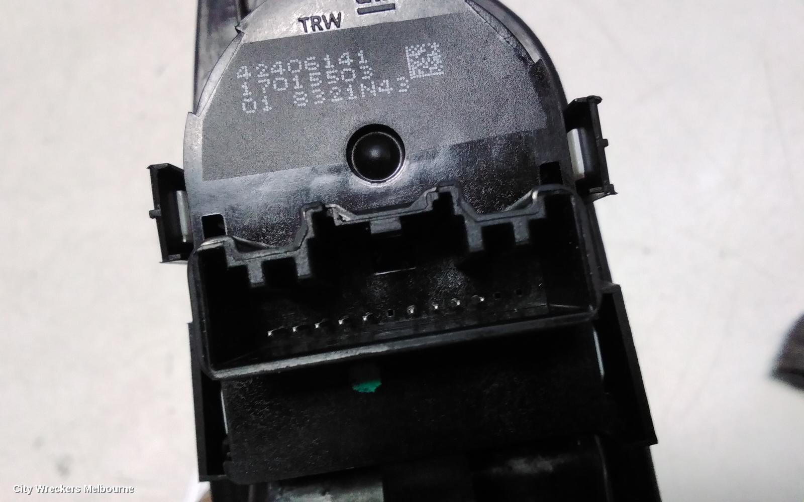 HOLDEN TRAX PWR DR WIND SWITCH, RH FRONT (MASTER SWITCH), SQUARE STYLE PLUG, TJ SERIES, 09/2016 - 12/2020