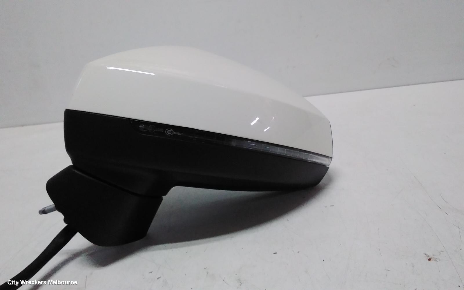 AUDI A3 LEFT DOOR MIRROR, 8V, A3, SEDAN, MANUAL FOLD, NON LANE CHANGE ASSIST TYPE (6XC/7Y0), 11/2013 - 10/2020