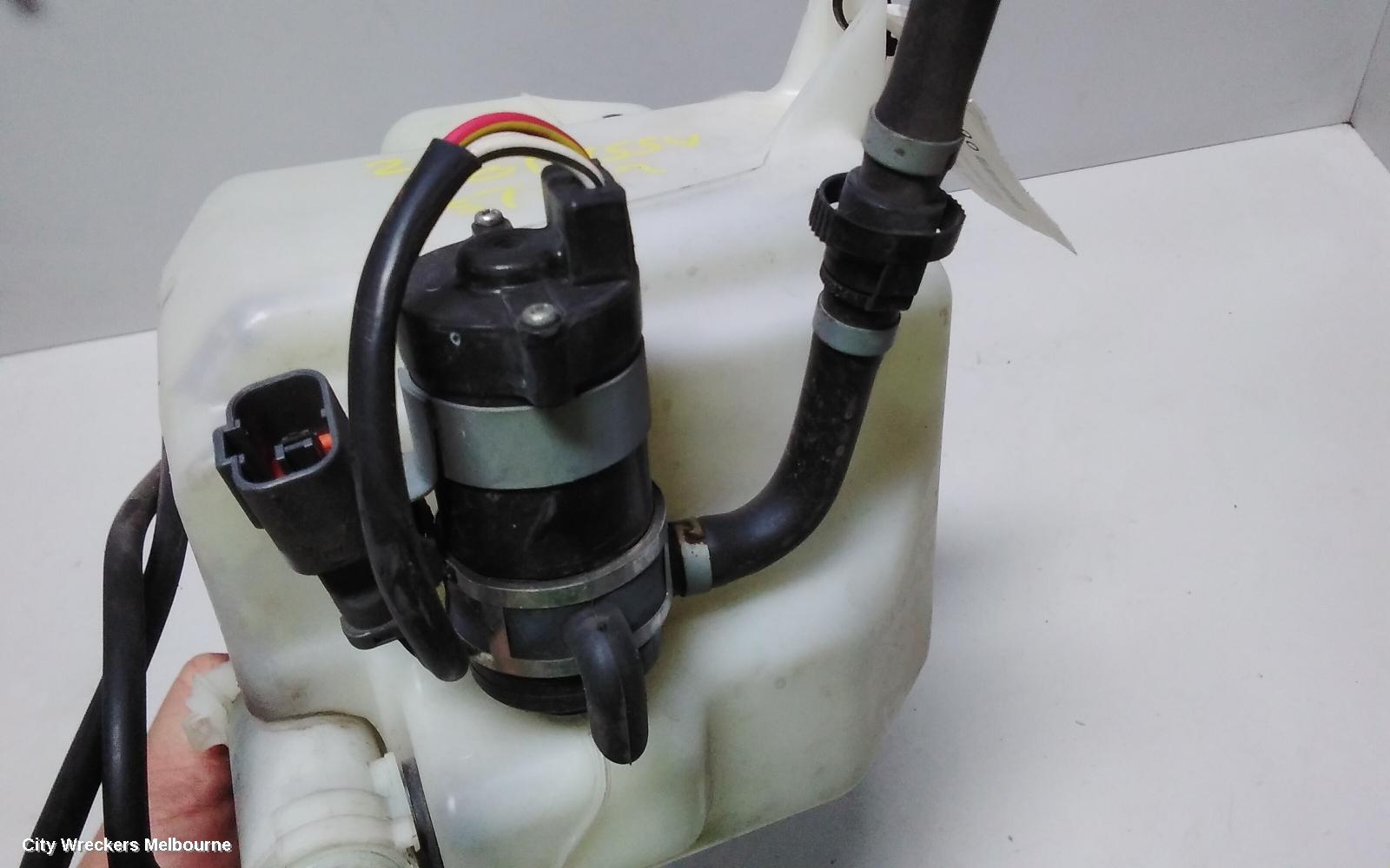 HONDA ODYSSEY WASHER BOTTLE, RB, W/ XENON TYPE, 04/2009 - 12/2013